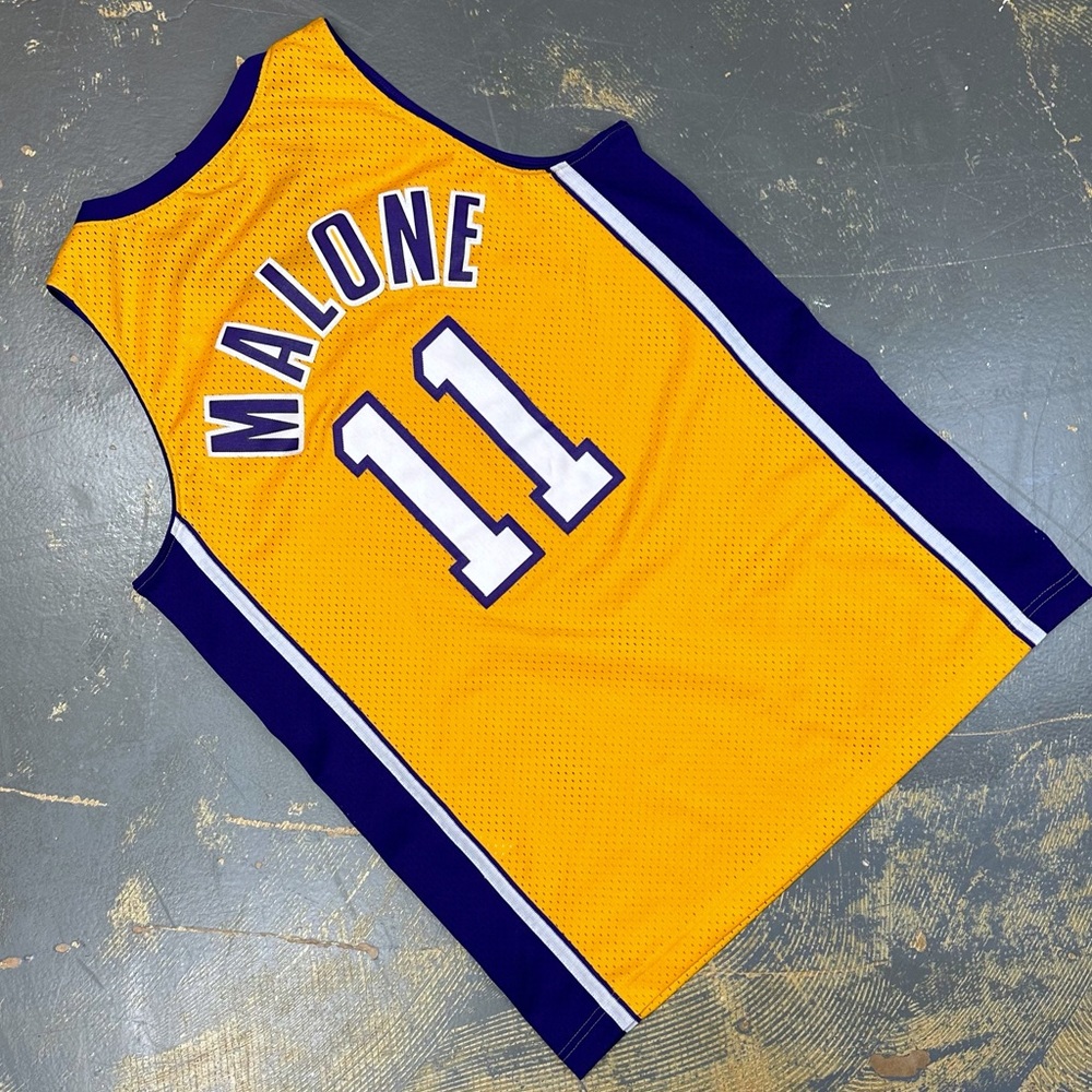 Nike Karl Malone Los Angeles Swingman Jersey Medium Gold Team